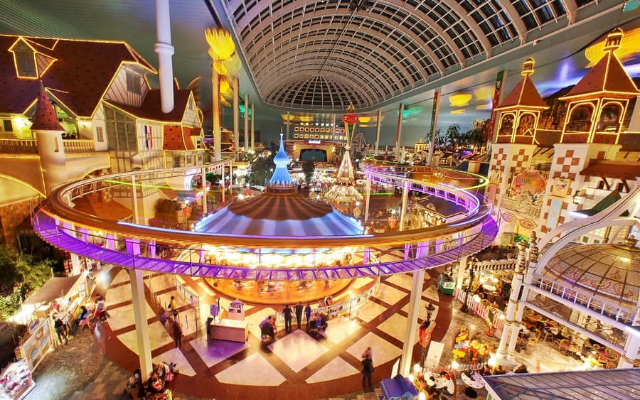 Kombination (Spar 38%): Billetter til Lotte World og Akvarium + Seoul Sky Observatoriet