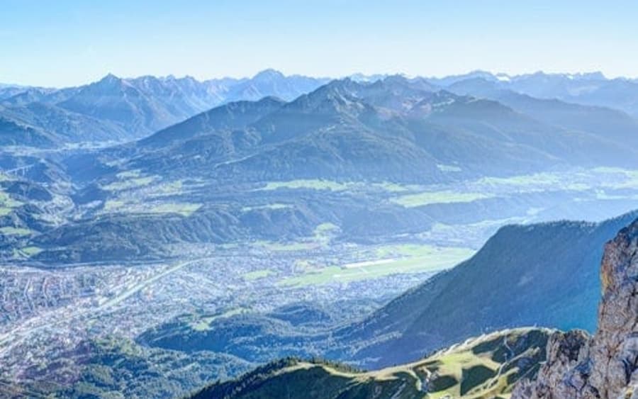 Puncak Innsbruck PLUS