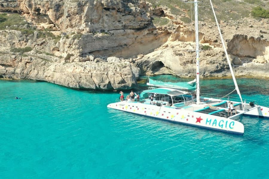 Mallorca: Catamaran Sailing Trip + Lunch or Dinner + Drinks, at Mallorca Boat Trips, Palma de Mallorca