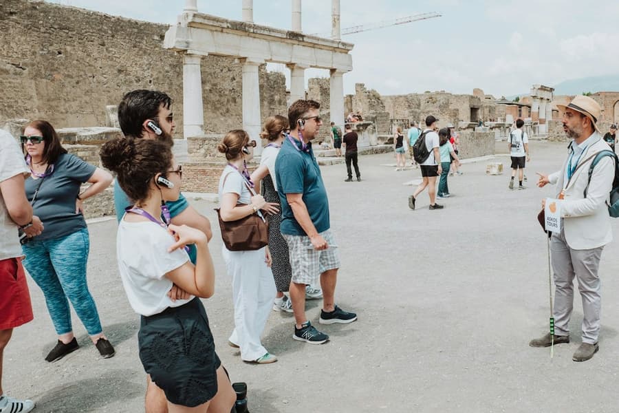 Pompeii & Herculaneum: Small Group Guided Tour from Sorrento, Pompeii