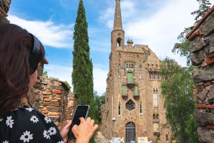 Torre Bellesguard: Entry Ticket + Audio Guide App, at Torre Bellesguard