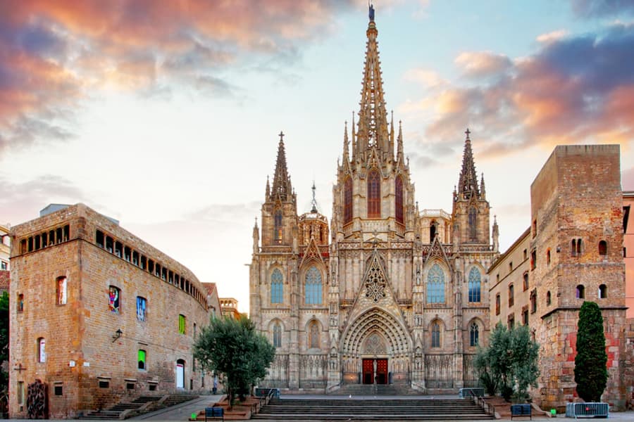 Barcelona Cathedral Guided Tour with Skip-the-Line Entry, at CAFÈ MUSEU