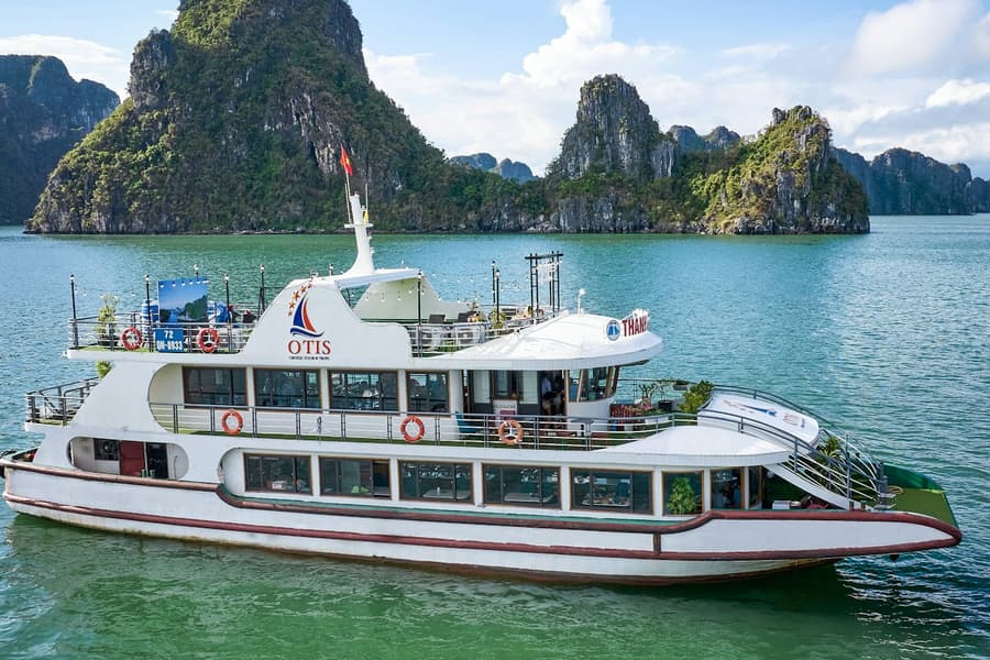Ha Long Bay: Boat Cruise + Sung Sot & Ti Top + Lunch + Optional Transfers, Thành Phố Hạ Long