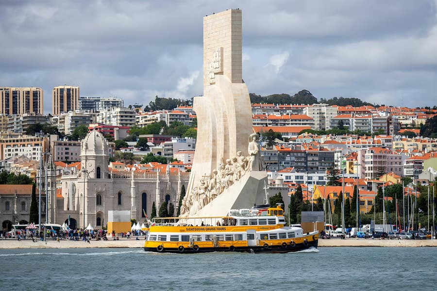 Lisbon 24h Hop-On Hop-Off Boat Tour, Lisbon