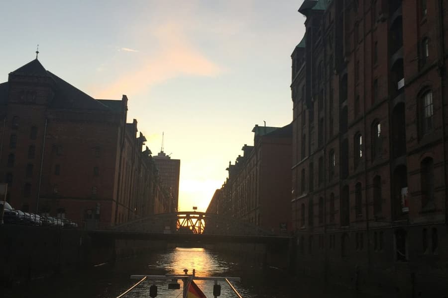 Hamburg: 1.5-Hour Night Cruise tickets at Hamburg Boat Tours