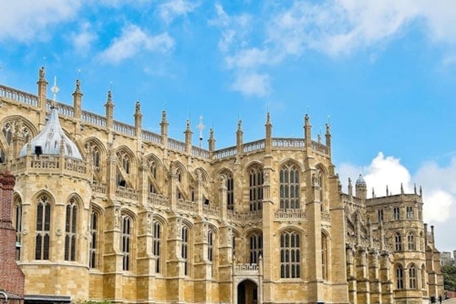 Windsor Castle: Afternoon Tour from Victoria Station tickets at Windsor Castle Day Trips from London