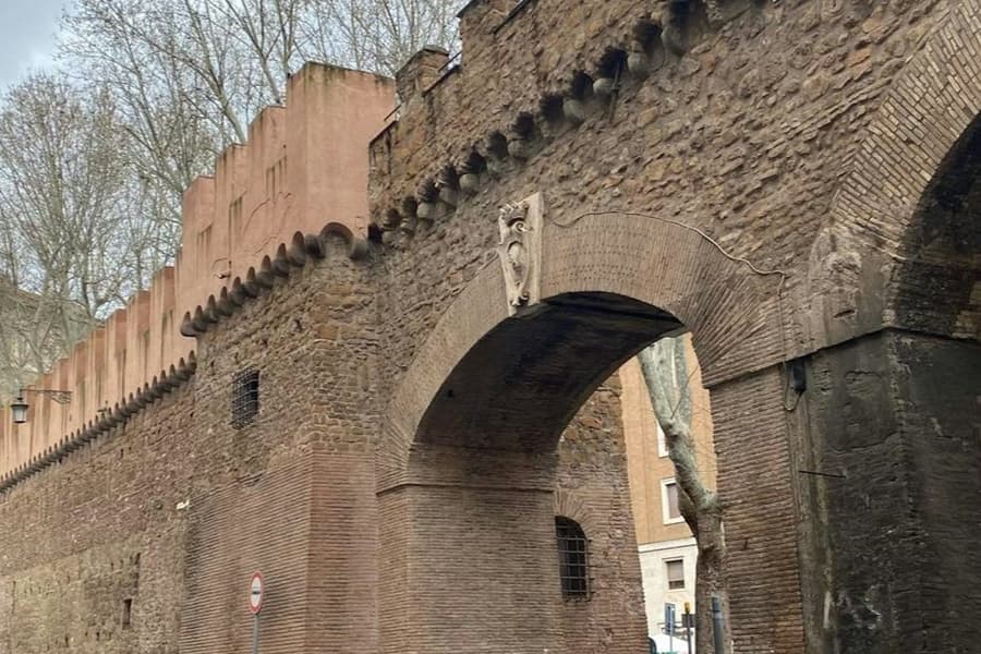 Passetto di Borgo: Vatican Hidden Passage Guided Tour, at Castel Sant'Angelo