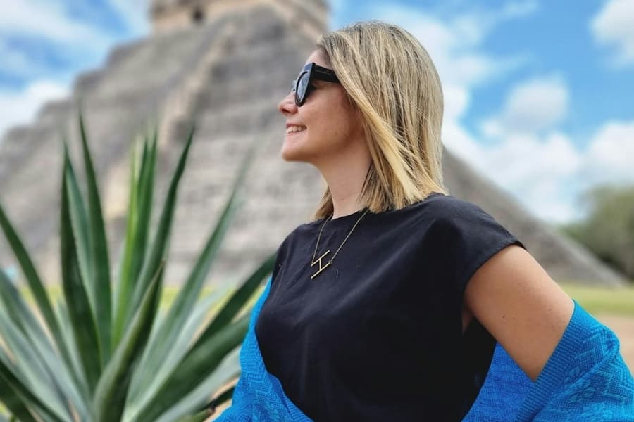Chichén Itzá & Valladolid: Entry Ticket + Guided Tour + Roundtrip Transfer, at Chichén Itzá Day Trips from Cancún, Tulum