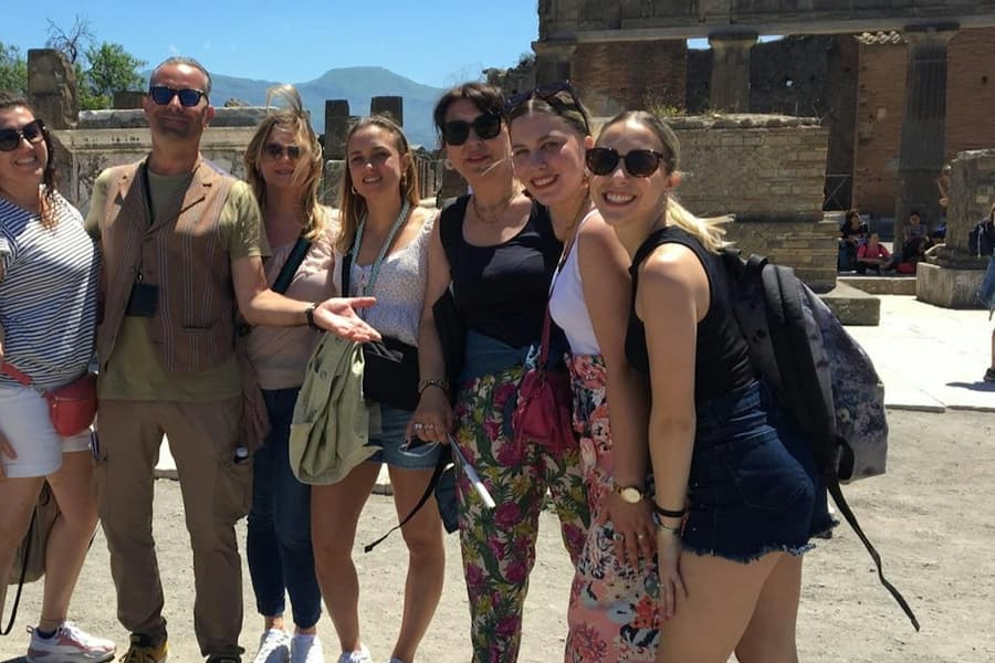 Pompeii & Sorrento: Guided Day Tour from Naples + Lunch, Pompeii
