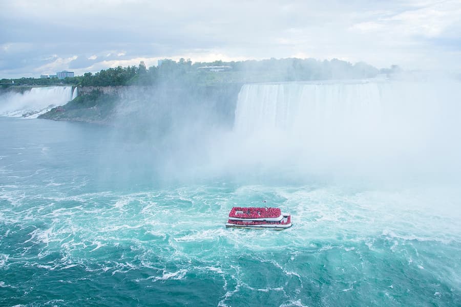 จากโตรอนโต: ทัวร์เย็นน้ำตกไนแอการาพร้อมตัวเลือกเสริม tickets, Niagara Falls