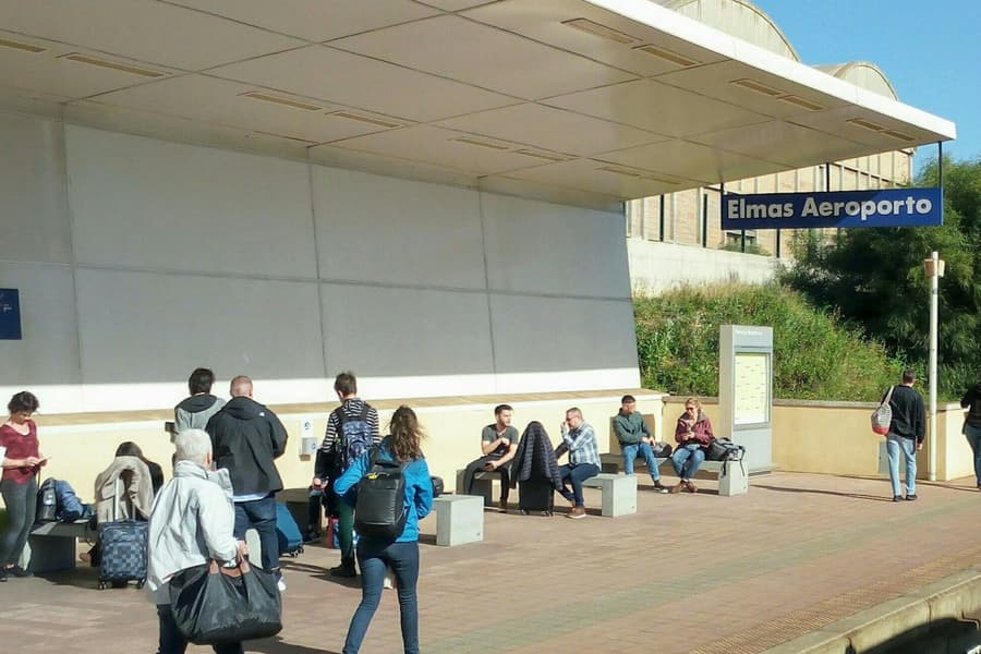 Cagliari: One-Way Train Transfer from Elmas Airport to Cagliari Station, Cagliari