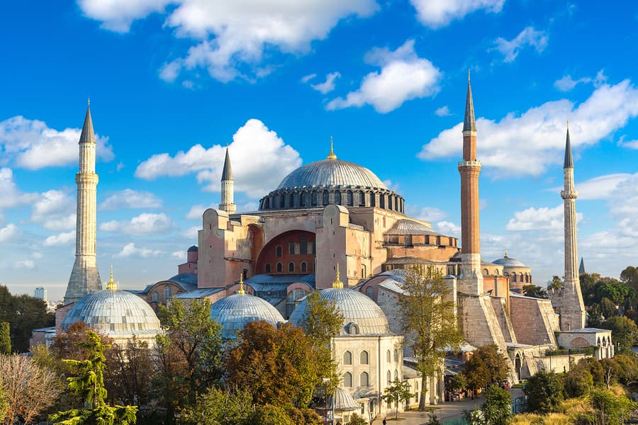 Tour guidati combinati con biglietti d'ingresso: Hagia Sophia + Palazzo Topkapi o Cisterna Basilica, Istanbul