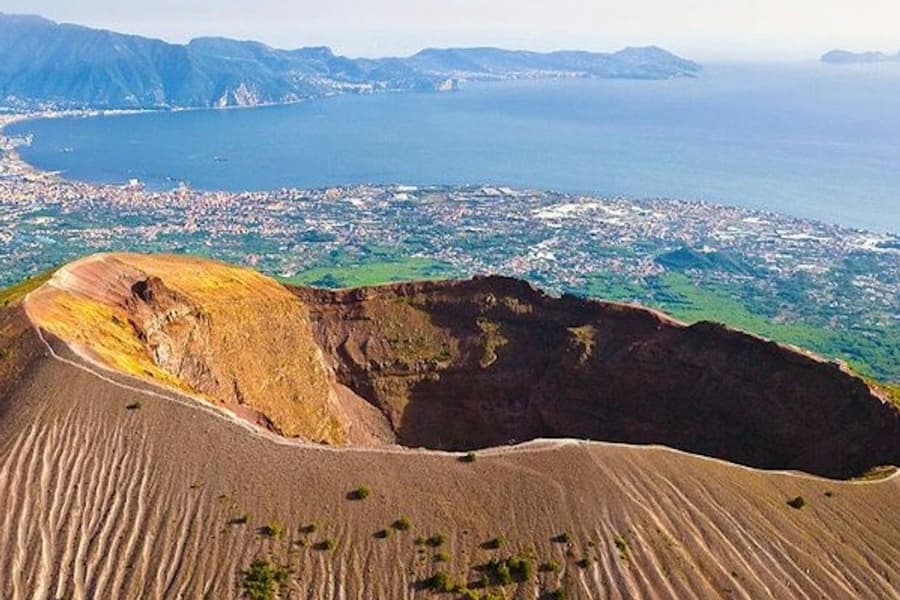 Pompeii & Mt. Vesuvius: Small Group Guided Tour + Roundtrip from Naples + Lunch, at Pompeii Day Trips from Naples