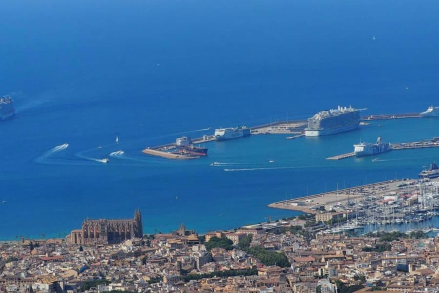 Palma: Helicopter Tour, at Mallorca Helicopter Flights