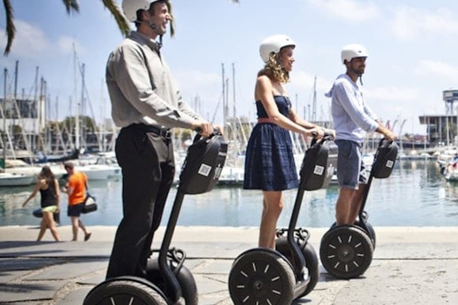 Barcelona: Waterfront Segway Tour