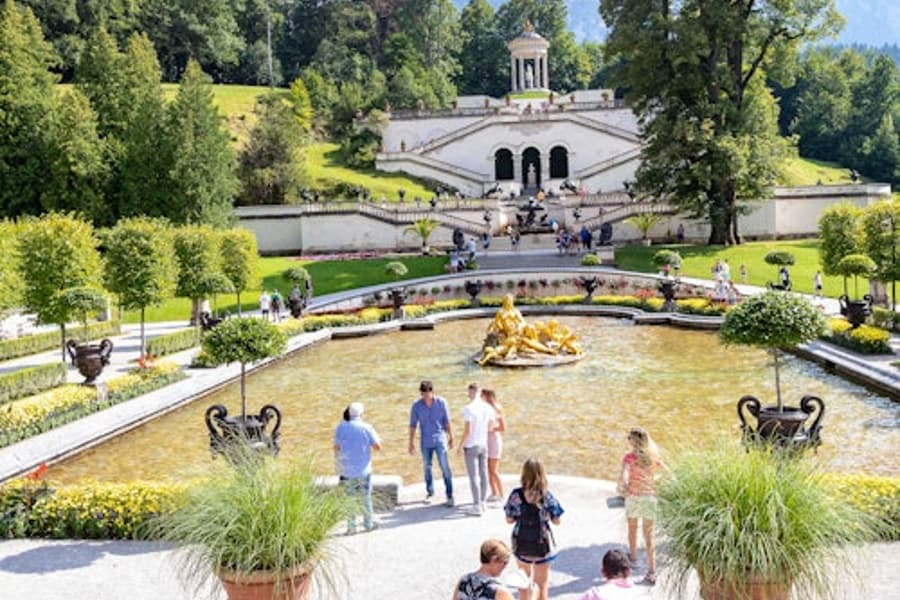 Neuschwanstein & Linderhof Castles: Guided Tour from Munich, Schwangau