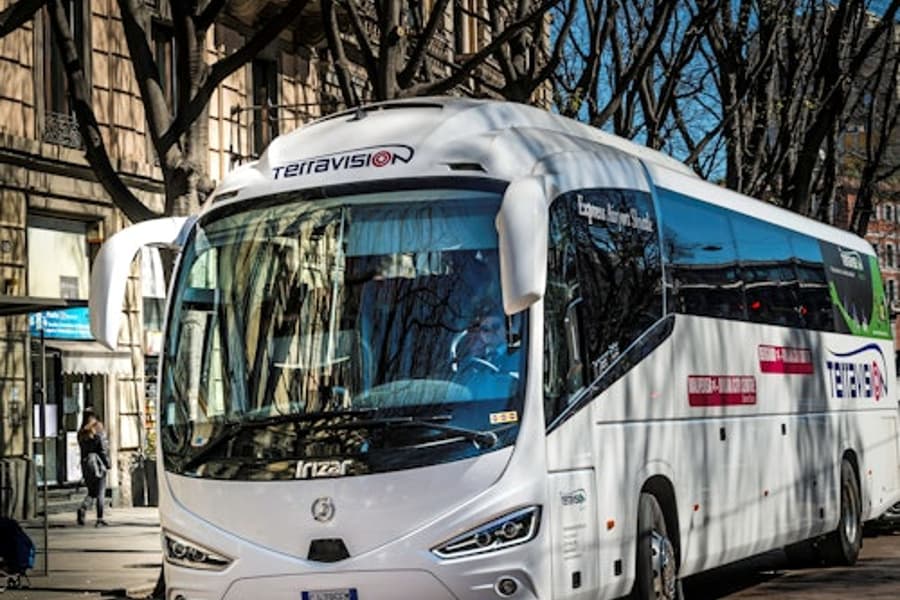 Servei de llançadora de l'aeroport de Bèrgam Orio al Serio al centre de la ciutat de Milà, at Airport Transfer Milan (Bergamo), Orio Al Serio