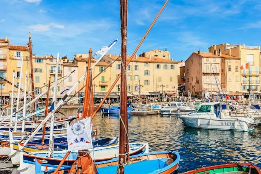 French Riviera: Saint-Tropez and Port Grimaud with Boat Trip Day Tour, Nice