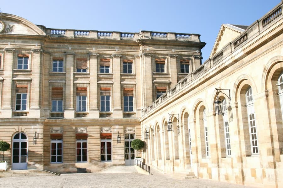 Bordeaux: Palais Rohan Guided Tour in French, at Bordeaux City Tours, Bordeaux