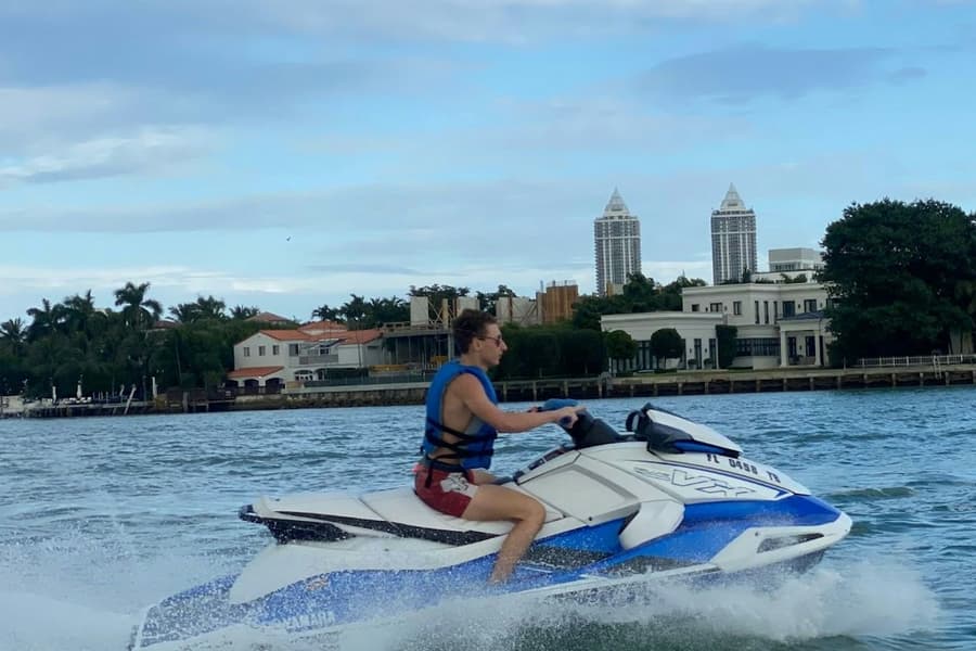 Miami: 1-Hour Jet Ski Rental with Pontoon Ride, at Miami Jetski Tours