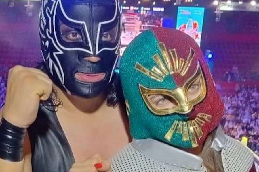 Arena México: Lucha Libre Show + Buffet Dinner & Drinks, at Arena México