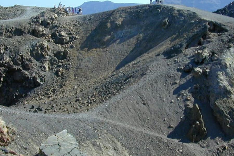 Santorini: Volcano & Hot Springs Guided Boat Tour + Transfer, Firá