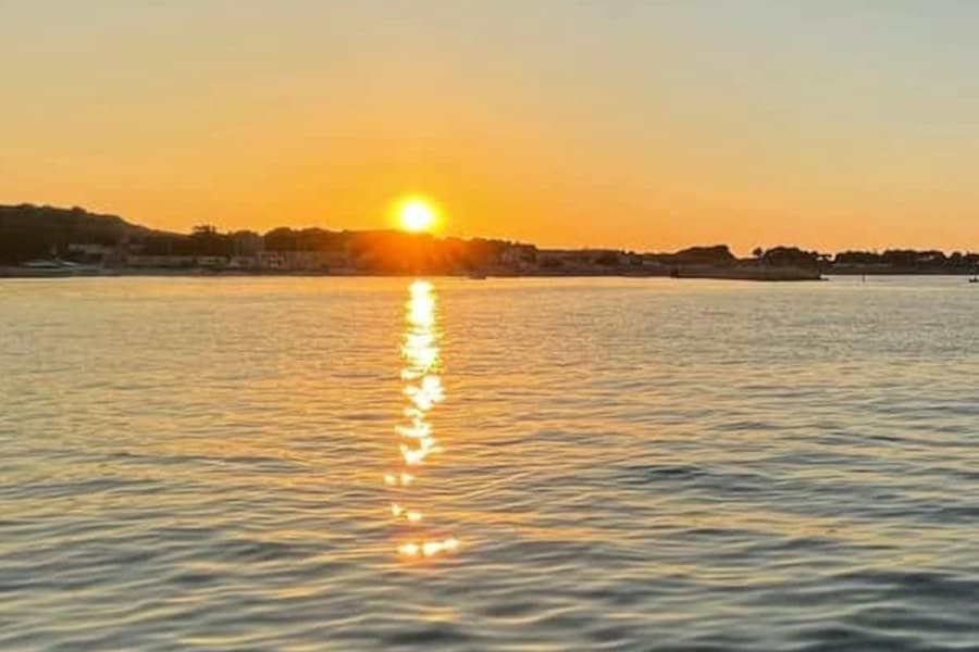 Palermo: Private Sunset Sailboat Tour + Dinner + Wine, Palermo