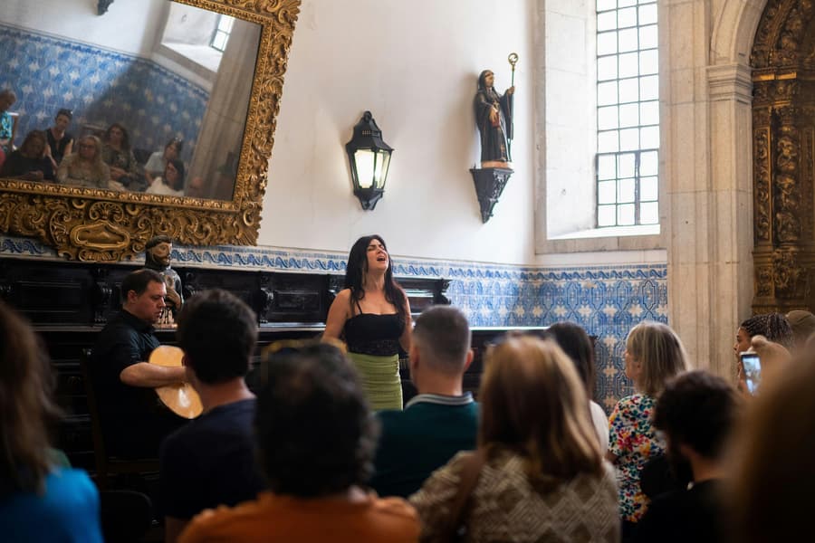 Porto: Fado Show with Guided Tour in a Historic Monastery, Porto