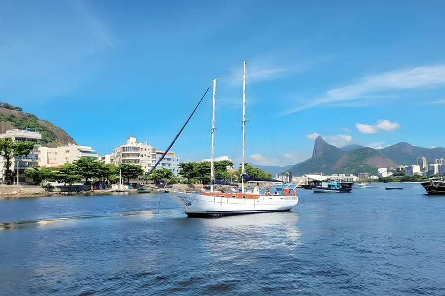 Rio de Janeiro Sunset Sailing Tour with Drinks & Swim Stop, Rio de Janeiro