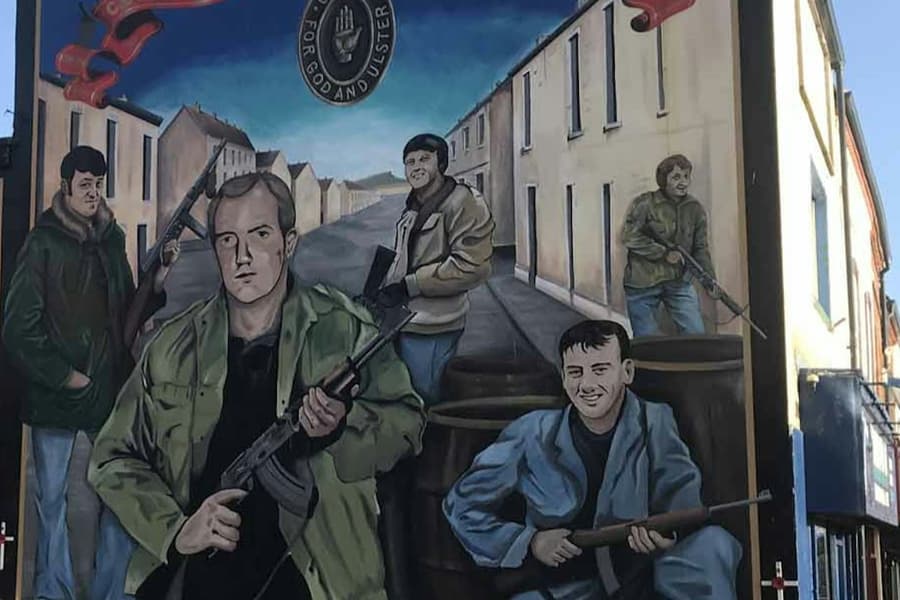 Black Taxi Tour Belfast, at Belfast City Tours, Belfast
