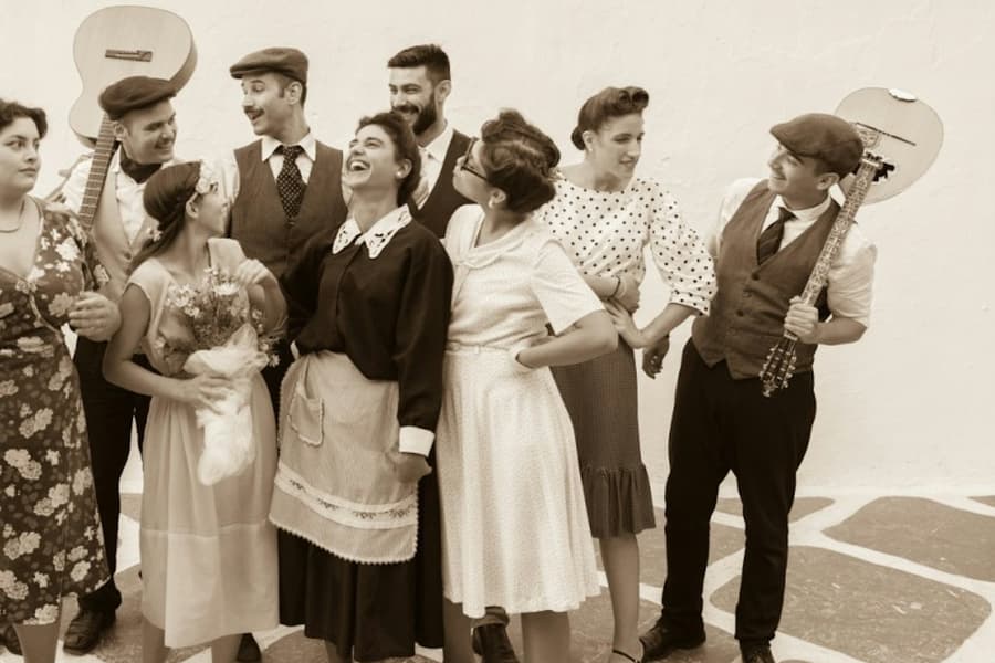 The Greek Wedding Show, Firá