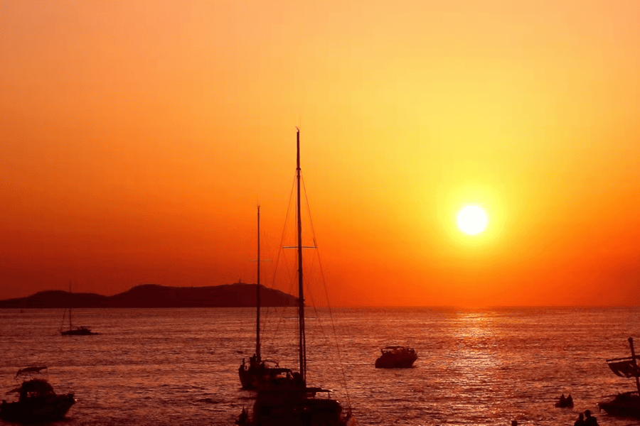 Ibiza: Sunset Boat Tour with Music, Tapas & Premium Open Bar, Ibiza
