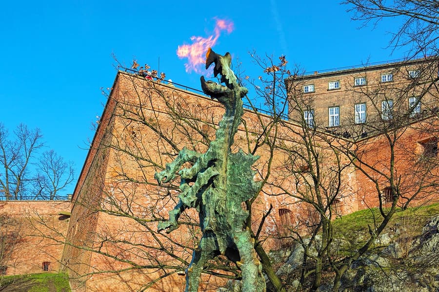 Wawel Hill: Surroundings Tour with Audio Guide, Krakow