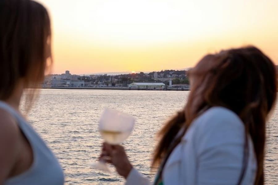 Lisbon: Tagus River Sunset Cruise with Drinks & Snacks, at Lisbon Cruises