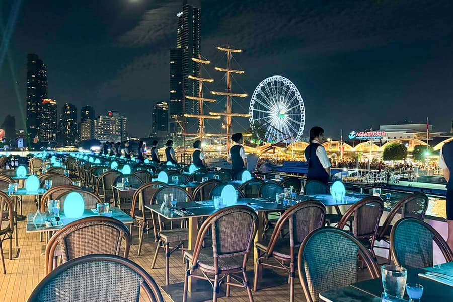 Royal Princess Cruise with International Buffet Dinner & Live Music, Bangkok