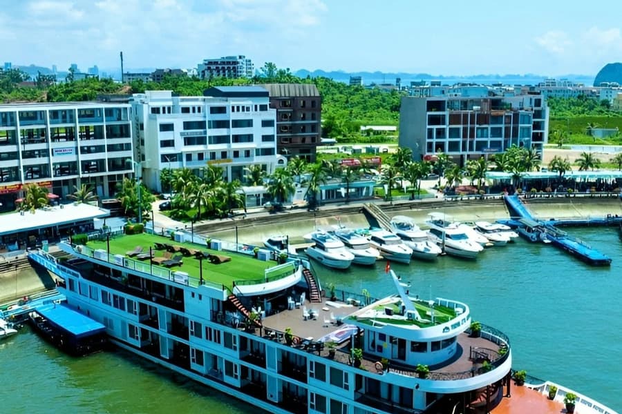 Ha Long Bay: 2D1N Verdure Lotus Cruise + Sung Sot & Ti Top + Meals, Thành Phố Hạ Long