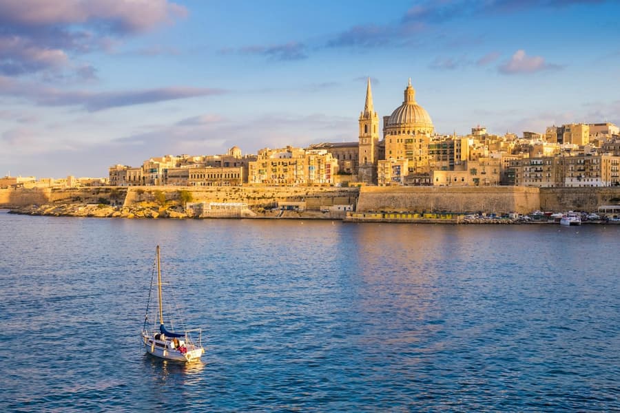Sliema: 1-Day Hop-on Hop-off Bus Tour + Harbor Cruise Pass, at Day Trips in Sliema, Sliema