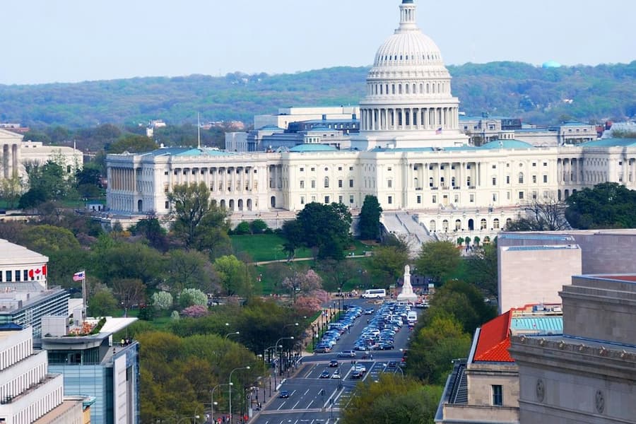 Two Capitals in One Day: Washington and Philadelphia from New York tickets at Washington DC Day Trips from New York