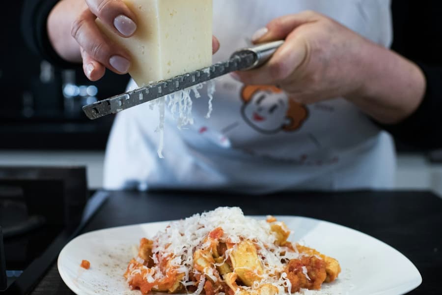 Florence: Market Tour & Dining Experience at Local's Home, at Florence Food Tours