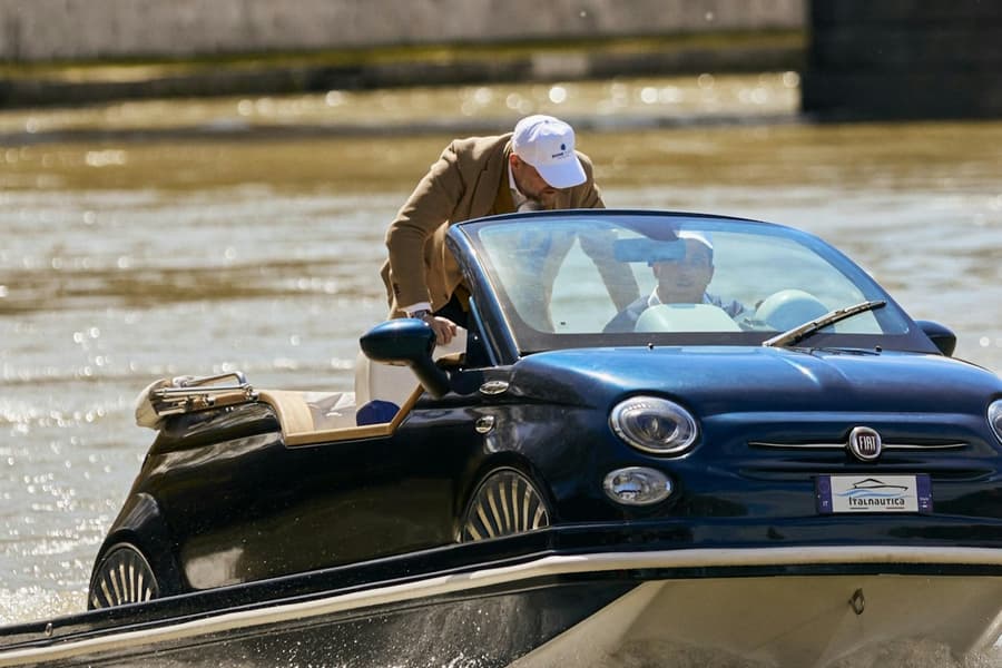 Tiber River Rome: 500 Boat Private Transfer, at Rome Tiber Cruises
