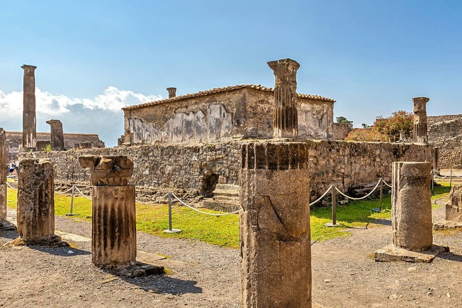 Pompeii Plus: Reserved Entry (Small Groups of 5+), Pompeii