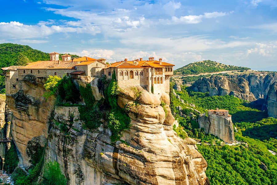 From Athens: Meteora Monasteries & Caves Full-Day Trip, Athens