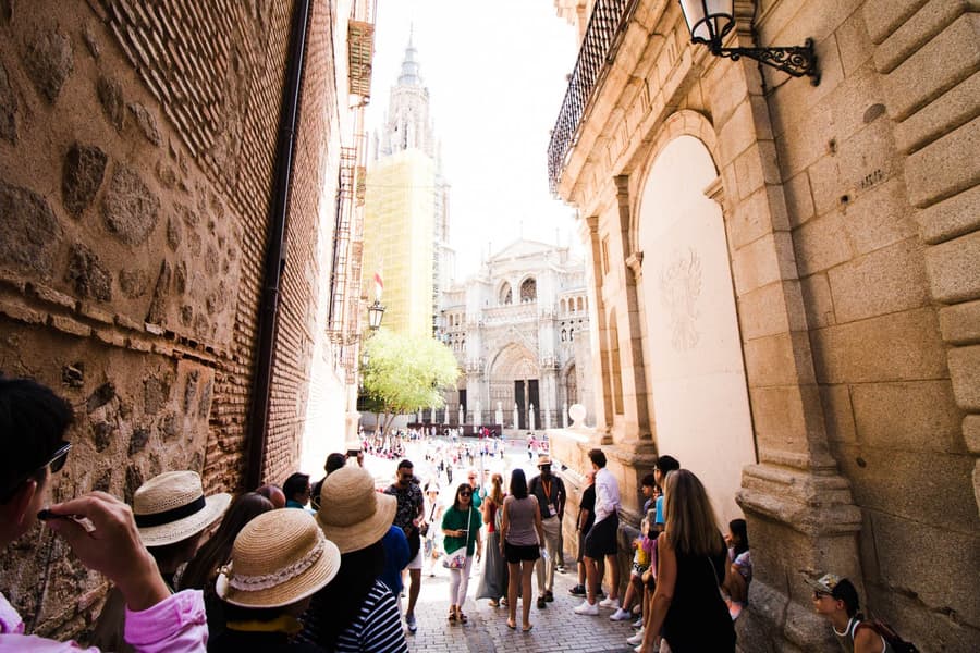 From Madrid: Toledo Day Trip with Tickets to 7 Monuments, Madrid