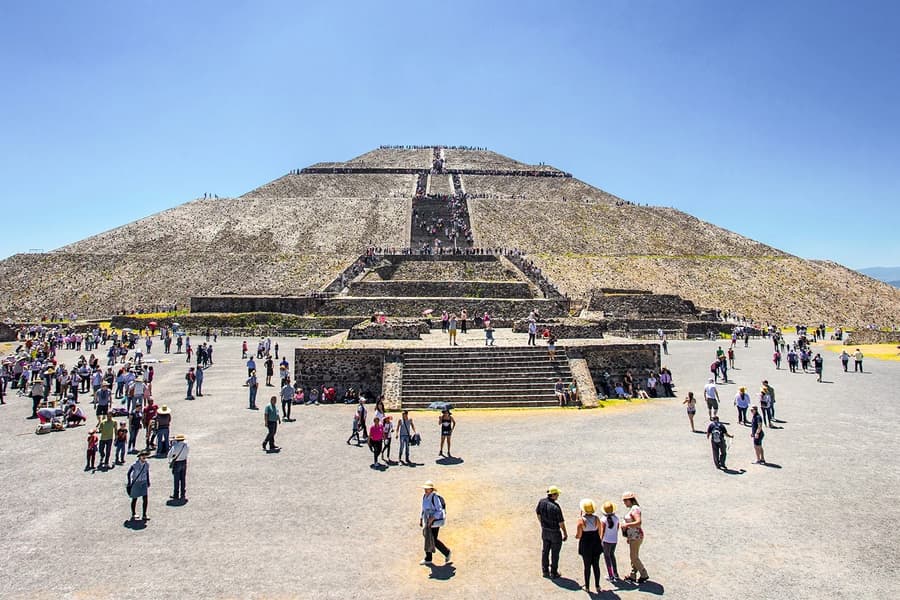 From Mexico City: Teotihuacán Pyramids & Pre-Hispanic Cave Small-Group Tour with Transfers, Mexico City