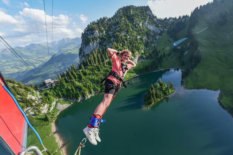 Bungy Jump Stockhorn with Gondola Ticket, Interlaken