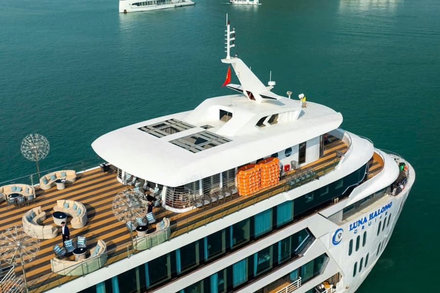 Ha Long Bay: Luna Cruise + Sung Sot & Ti Top + Optional Transfers + Meals, Thành Phố Hạ Long