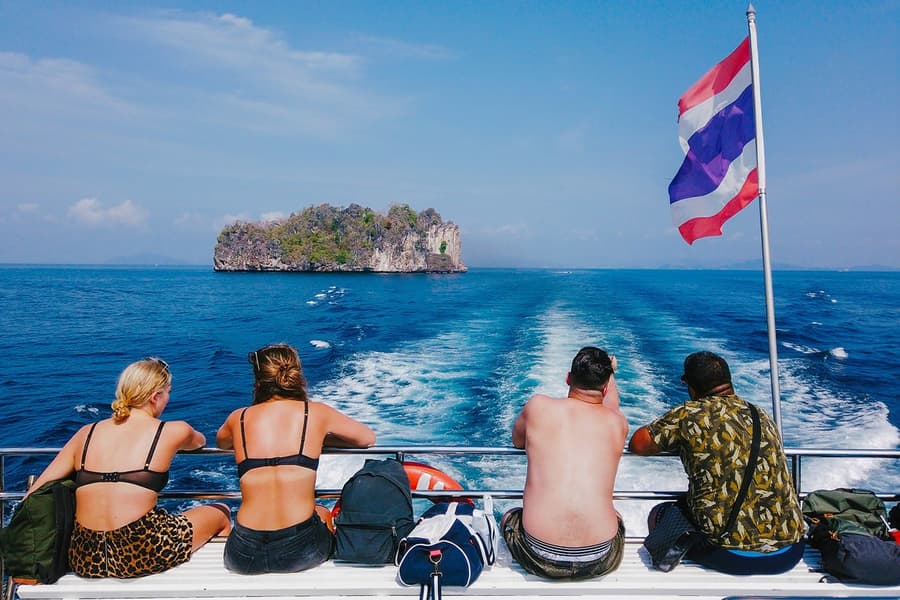 De Krabi: Excursão de um Dia de Mergulho com Snorkel em Phi Phi Island, Maya Bay e Bamboo Island de Lancha Rápida, at Krabi, Phuket
