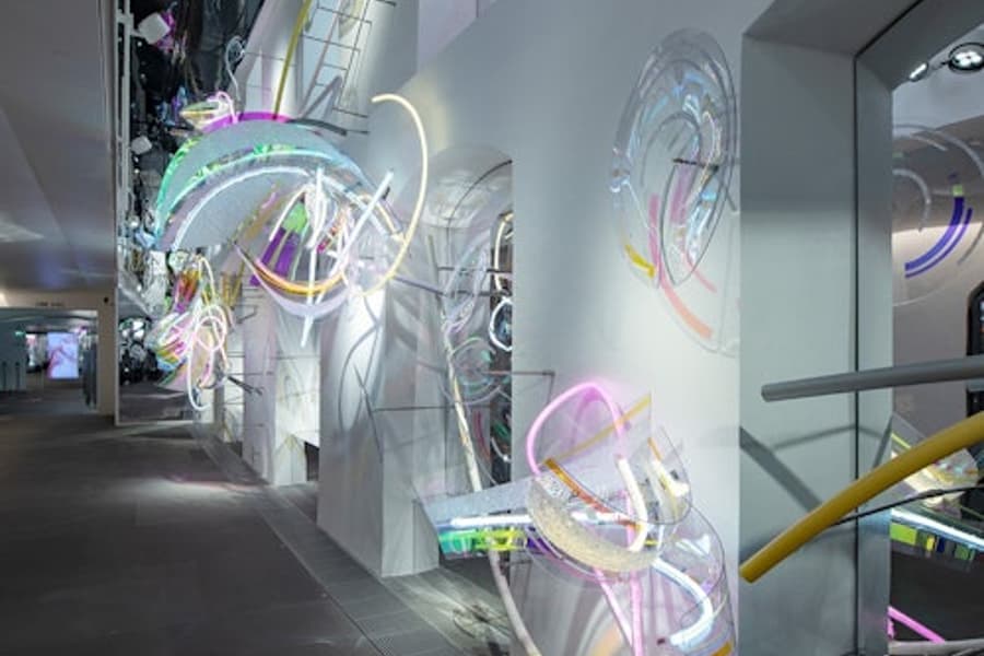 Swarovski Crystal Worlds Store Innsbruck: Guided Tour + Drink, Innsbruck