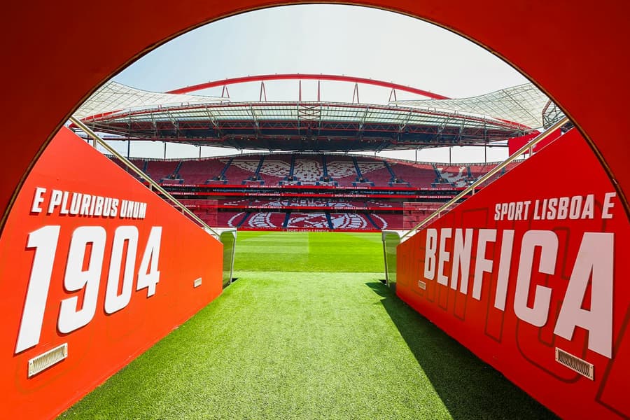 SL Benfica Stadium & Museum Tickets at Gate 17