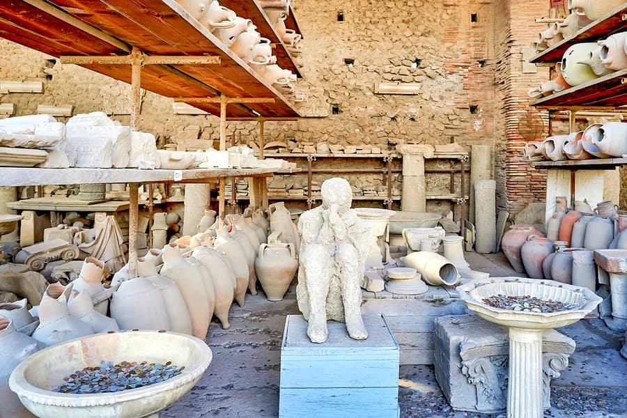 From Rome: Pompeii and Naples or Vesuvius Day Trip
, Pompeii and Naples